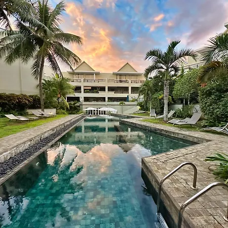 Luxury 2-Bedroom Beach Condo At Bain Boeuf - Pereybere
